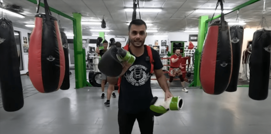 Cómo Golpear el Saco de Boxeo como experto